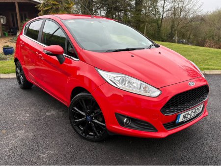 2016 Ford Fiesta - thumbnail 1