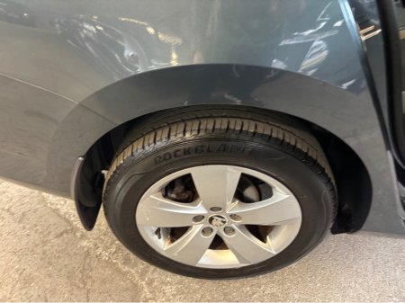 2017 Skoda Fabia - thumbnail 11