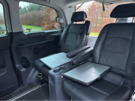 2008 Mercedes-Benz Viano AUTO//ELECTRIC WHEEL CHAIR RAMP//6 CAPTAINS UNMARKED LEATHER SEATS//DVD//ELECTRIC DOOR CLOSING///BRAND NEW NCT 2/2027///TINY MLS///UNIQUE OPPORTUNITY €15,950 thumbnail