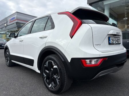 2025 Kia Niro - thumbnail 9