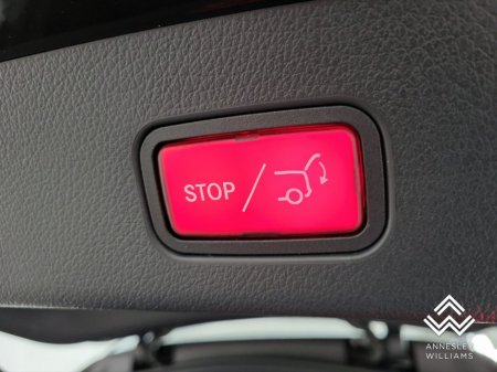 2025 Mercedes-Benz GLC Class - thumbnail 27