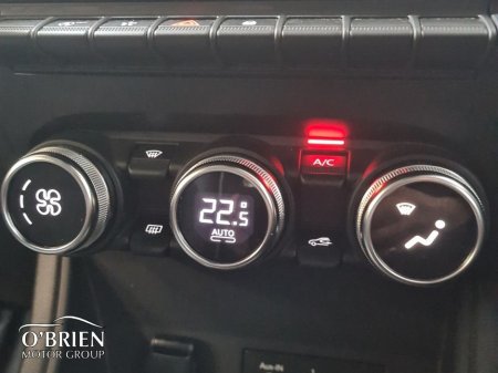 2023 Renault Captur TCe 90 Techno €23,900 thumbnail