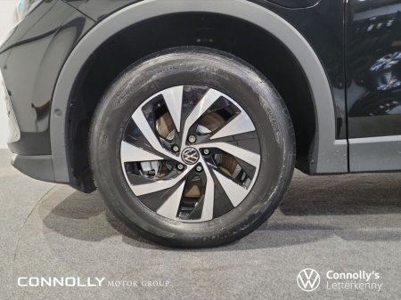 2026 Volkswagen Tiguan ED75 HYBRID 1.5 thumbnail