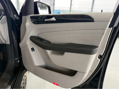 2014 Mercedes-Benz M Class BLUETECH AMG SPORT 5DR €19,950 thumbnail