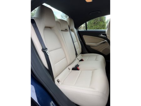 2017 Mercedes-Benz CLA Class CLA 180 D URBAN €19,900 thumbnail