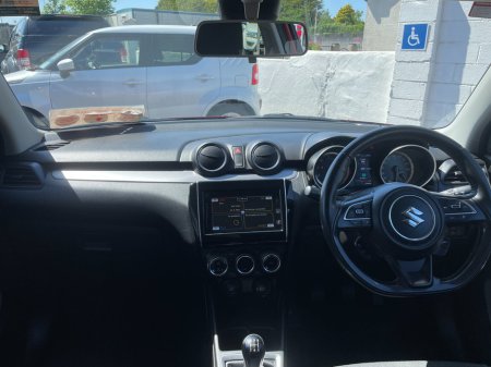 2022 Suzuki Swift - thumbnail 11