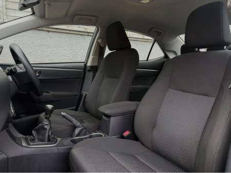 2016 Toyota Corolla 1.33 TERRA 4DR / LOW KM / ***FINANCE OPTIONS AVAILABLE*** €11,985 thumbnail