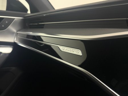 2024 Audi A6 50 TFSI E S LINE QUATTRO €53,990 thumbnail
