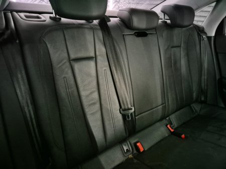 2019 Audi A4 - thumbnail 19