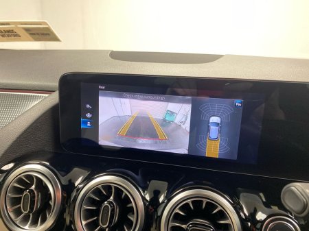 2021 Mercedes-Benz EQA EQA 250 €22,995 thumbnail