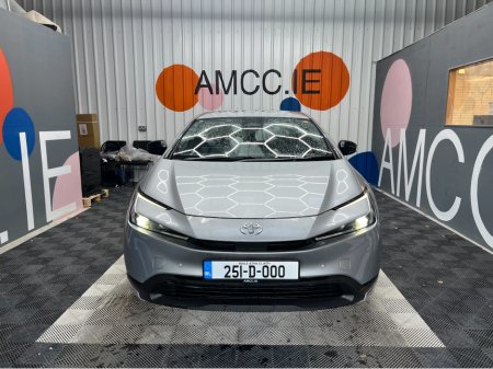 2025 Toyota Prius - thumbnail 6