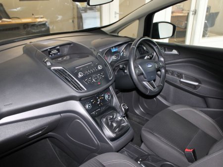 2017 Ford C-Max Zetec 1.5 TDCI 95PS M6 4DR €12,999 thumbnail