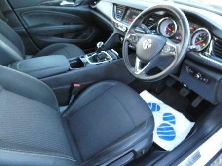 2017 Vauxhall Insignia  €7,925 thumbnail