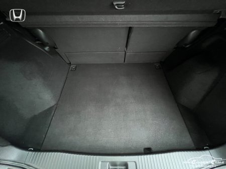 2018 Honda HR-V 1.5 VTEC WITH ONLY 57000km €18,950 thumbnail