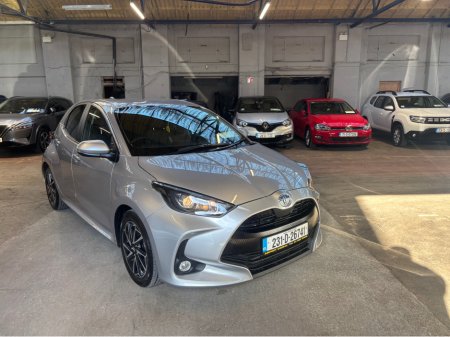 2023 Toyota Yaris - thumbnail 16