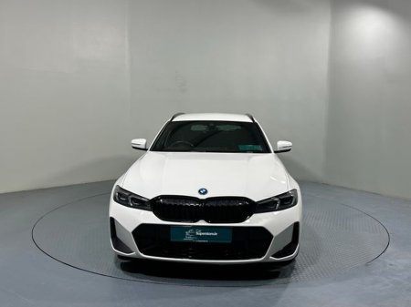 2022 BMW 3 Series 330E M Sport €40,800