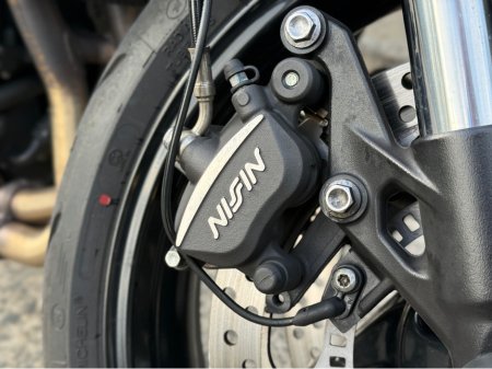 2022 Triumph Trident - thumbnail 8