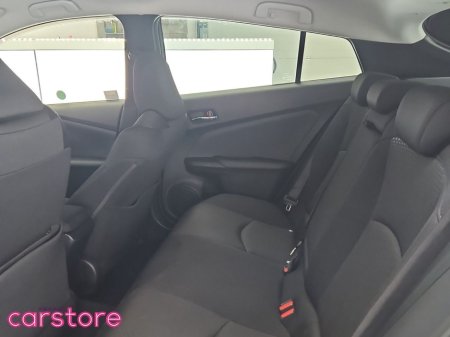 2021 Toyota Prius - thumbnail 13