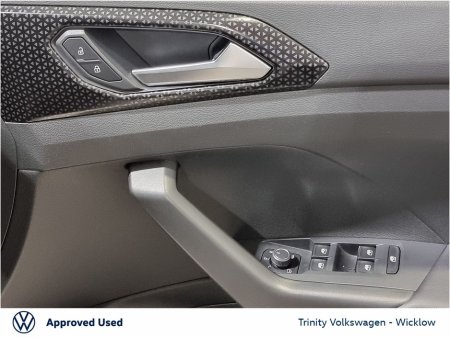 2023 Volkswagen T-Cross * R-Line 1.0 TSI 110HP * STUNNING CAR * HUGE SPEC * TRINITY VOLKSWAGEN * €26,950 thumbnail