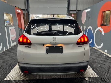 2017 Peugeot 2008 - view 3