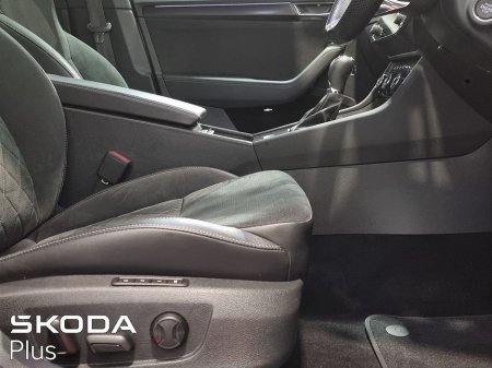 2023 Skoda Superb - thumbnail 23