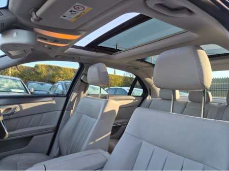 2016 Mercedes-Benz E Class E SERIES B/TEC AMG NIGHT ED PREMIUM 4 4DR AUTO €17,995 thumbnail