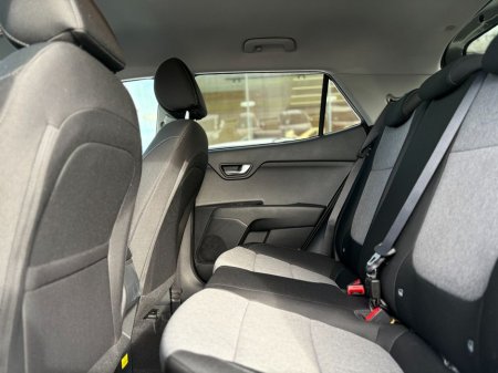 2026 Kia Stonic - thumbnail 4