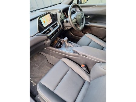 2023 Lexus UX 300 e UX 250h Dynamic €29,000 thumbnail