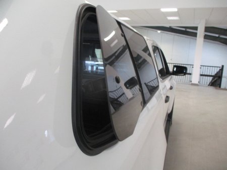 2026 Isuzu D-MAX - thumbnail 14