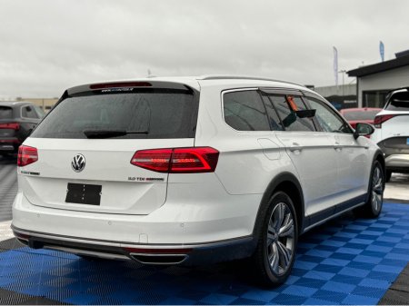 2018 Volkswagen Passat ALLTRACK 4WD - 2.0L DIESEL - AUTO - 12M WARRANTY - CAR: 1629 thumbnail