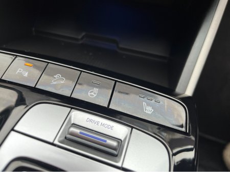 2023 Hyundai Tucson EXECUTIVE PLUS HYBRID AUTOMATIC 1.6 PETROL //HIGH  SPEC//FULL LEATHER//HEATED SEATS AND STEERING WHEEL//SAT NAV//KEYLESS ENTRY// €33,950 thumbnail