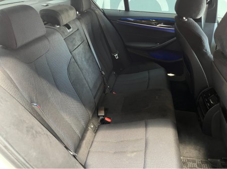 2019 BMW 5 Series - thumbnail 17