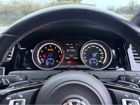 2016 Volkswagen Golf R VARIANT ABA-AUCJXF €24,995 thumbnail