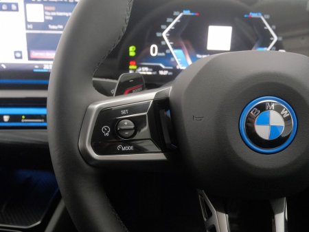 2025 BMW 5 Series 530e M Sport Saloon €72,900 thumbnail