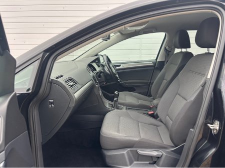 2015 Volkswagen Golf 1.6 TDI MATCH BLUEMOTION 105PS 5 5DR €11,950 thumbnail