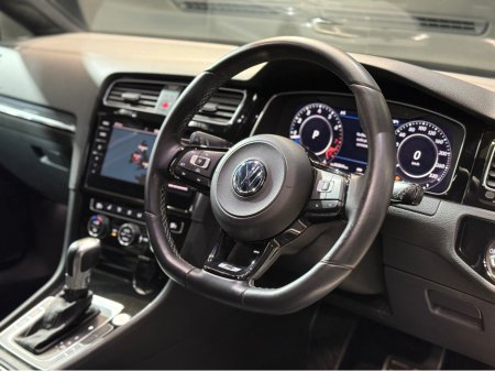 2018 Volkswagen Golf - thumbnail 16