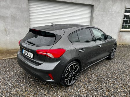 2020 Ford Focus - thumbnail 8