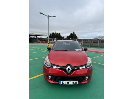 2013 Renault Clio - view 2
