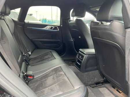 2022 BMW i4 - thumbnail 8