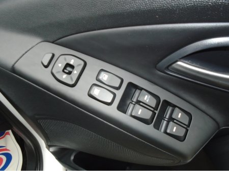 2016 Hyundai ix35 - thumbnail 18