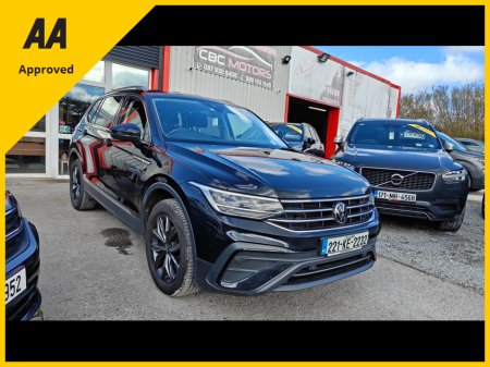2022 Volkswagen Tiguan - thumbnail 2