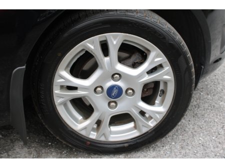 2017 Ford Fiesta ZETEC 1.25 60PS M5 5DR €11,495 thumbnail