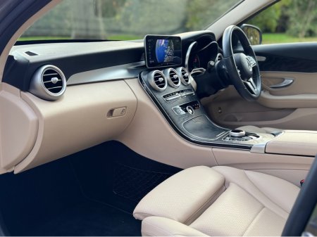 2019 Mercedes-Benz C Class - thumbnail 15