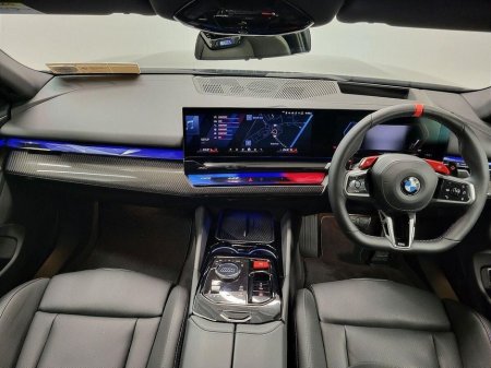 2025 BMW M5 - thumbnail 4