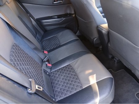 2022 Toyota C-HR HYBRID SOL 4DR AUTO €21,950 thumbnail