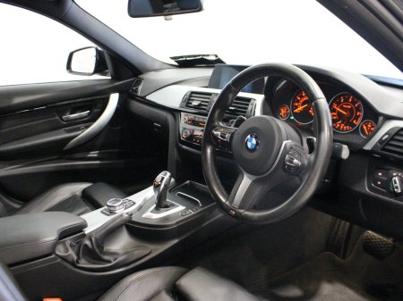 2018 BMW 3 Series - thumbnail 19