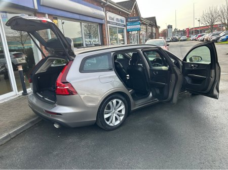 2018 Volvo V60 - thumbnail 28