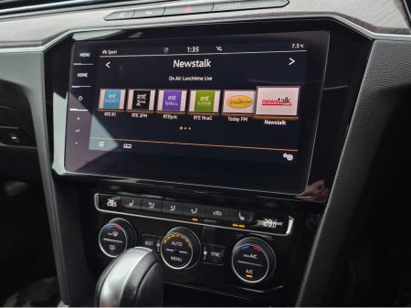 2019 Volkswagen Arteon 2.0 TSI 4 MOTION 280BHP VIRTUAL DASH FULL LEATHER HEATED ELECTRIC SEATS SAT NAV CARPLAY ANDROID AUTO BLIND SPORT PARKING SENSORS SELF PARKING ASSIST 360 CAMERA €30,950 thumbnail