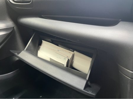 2020 Toyota Yaris - thumbnail 14