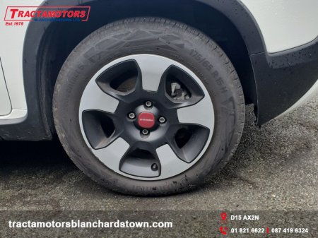 2025 Fiat Panda 1.0 CROSS 5DR €16,699